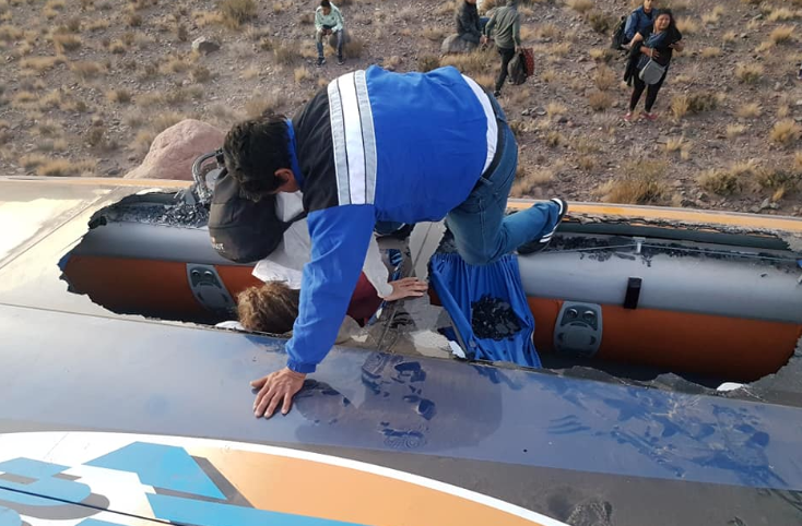 El relato de un sobreviviente del vuelco en Mendoza: “No puedo sacar de mi mente los gritos y la sangre” | Actualidad