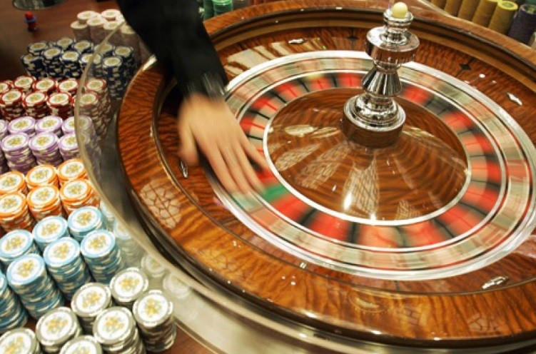 Casino deberá indemnizar a un croupier por maltrato de jefes y apostadores | Actualidad