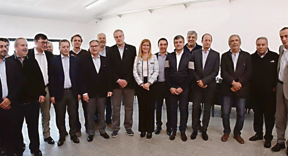 Intendentes contra aumentos: "Pareciera que se juntan para pensar cómo le joden la vida a la gente" | Política