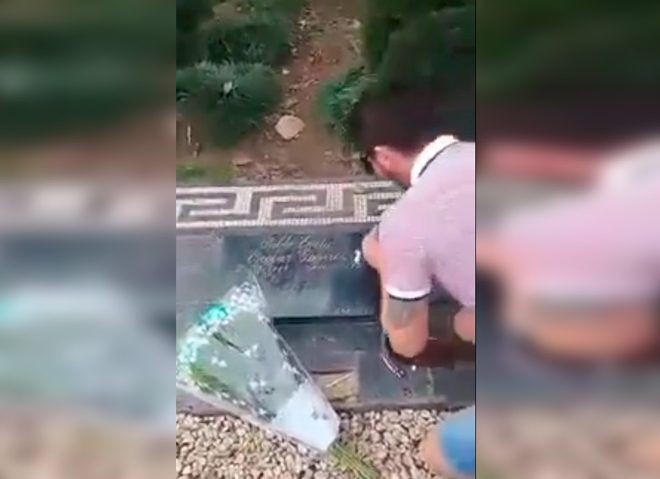 La pesadilla del británico que se filmó tomando cocaína en la tumba de Pablo Escobar | Internacionales