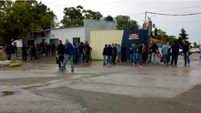 No quiso pagar el boleto y agredió con un palo al chofer: paro en ocho líneas de colectivo | Actualidad