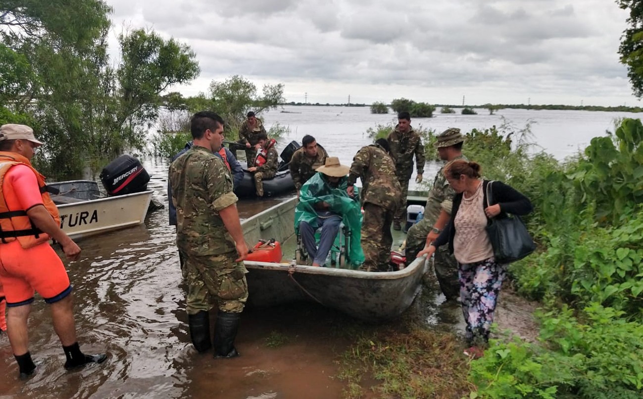 Ascendieron a ocho mil los evacuados por las inundaciones en cuatro provincias del Litoral | Actualidad