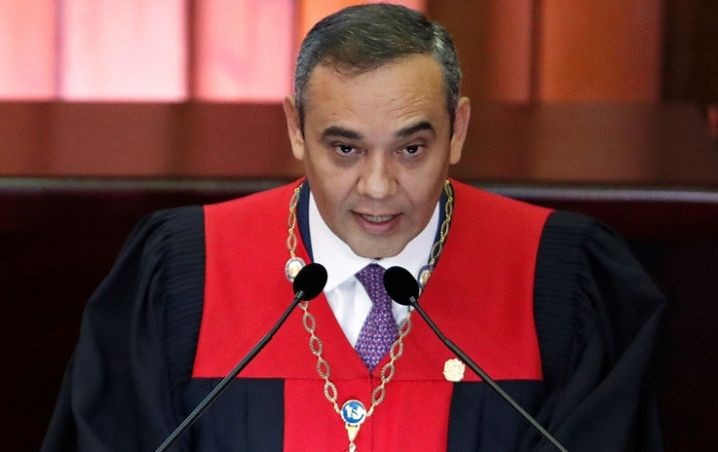 La Corte Suprema prohíbe a Juan Guaidó salir de Venezuela y congela sus cuentas | Internacionales