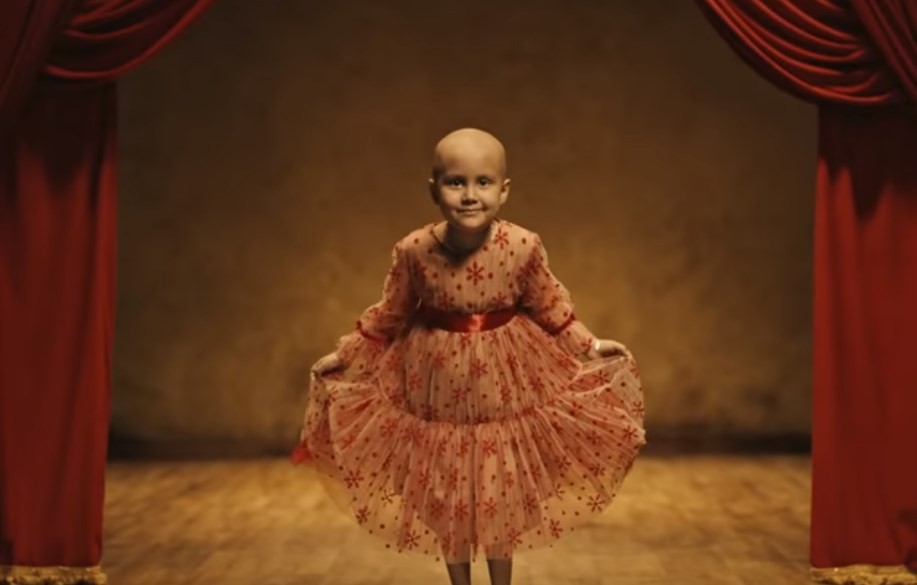 El conmovedor video que pide un aplauso para los nenes que luchan contra el cáncer infantil | Internacionales