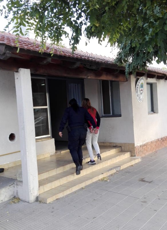 Detuvieron a una mujer por salir cuando tenia arresto domiciliario | Actualidad