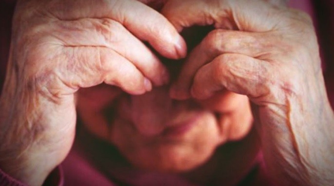 Una abuela de 93 años fue violada salvajemente en su casa cuando estaba durmiendo | Actualidad