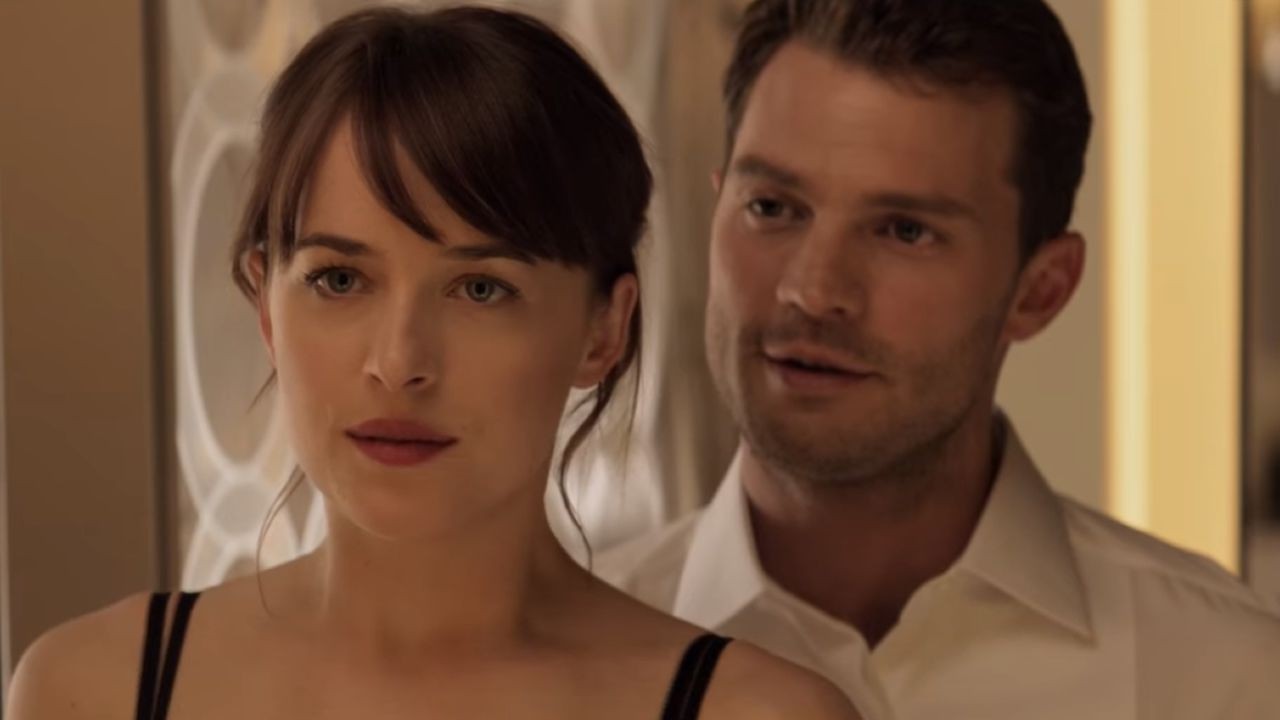 La policía salvó a una mujer que casi muere asfixiada por imitar una escena de "50 sombras de Grey" | Curiosidades