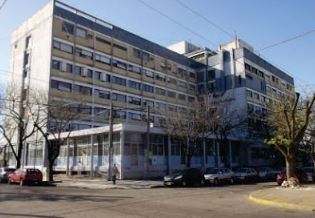 Trabajadores de un hospital platense aseguran que debieron suspender cirugías por falta de sutura | Actualidad