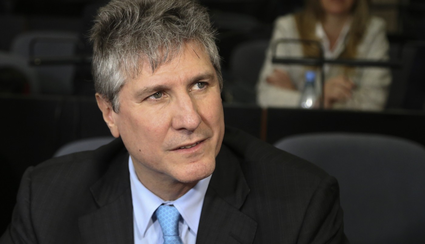 Comenzó juicio a Boudou por la compra de un vehículo con papeles truchos y una flota para Economía | Política