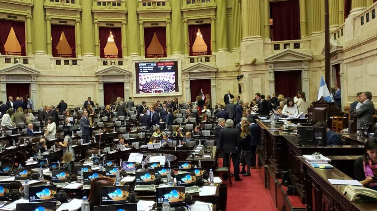 El Congreso inicia su actividad y debate el proyecto antibarras | Política