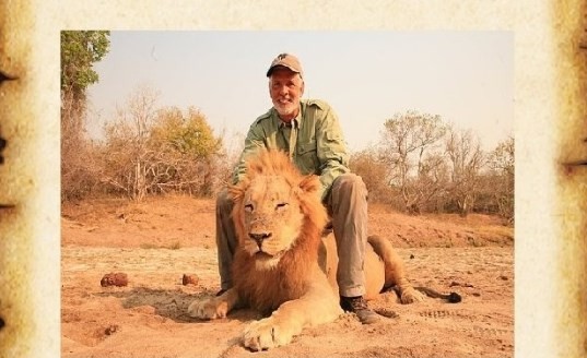 Video: el brutal cazador que asesina a un león dormido | Internacionales