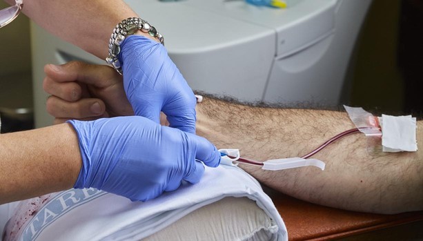 Una joven testigo de Jehová, en estado crítico por rechazar una transfusión de sangre | Internacionales