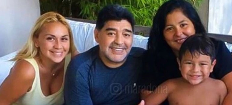 ¿Volvió el amor?: la foto de Diego Maradona y Verònica Ojeda, juntos | Espectáculos