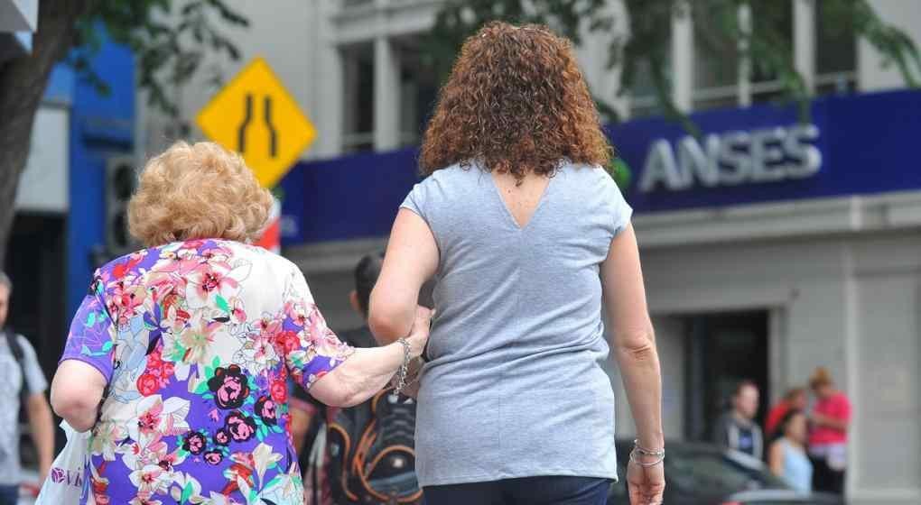 Vence el plazo para que las mujeres se jubilen por una moratoria | Actualidad