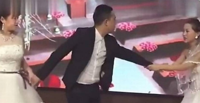 Video: irrumpió en la boda de su ex vestida de novia y le suplicó que se case con ella | Curiosidades