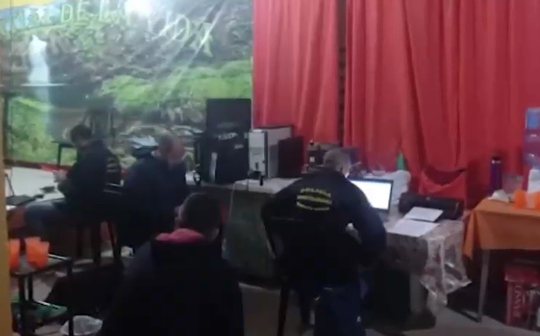 Detuvieron a un pastor que abusaba de creyentes con la excusa de "sacarles un espíritu sexual" | Actualidad
