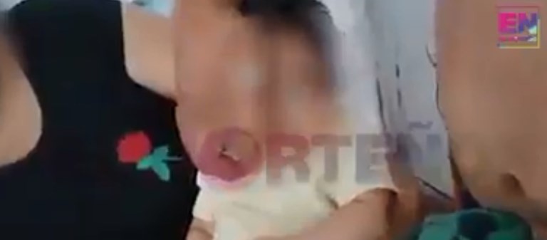 Bronca en las redes sociales por un hombre que le da probar cerveza a un bebé de 5 meses | Curiosidades