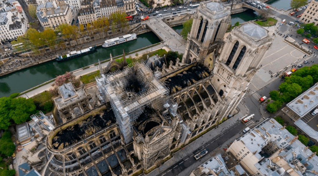 Así quedó Notre Dame tras el incendio: imágenes impactantes desde el aire | Internacionales