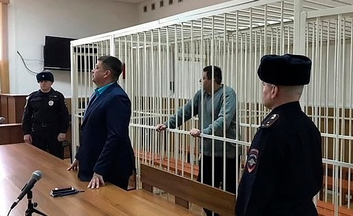 Le dio cerveza con ácido para matar a su novia: la dejó agonizando frente a su hijo de 5 años | Internacionales