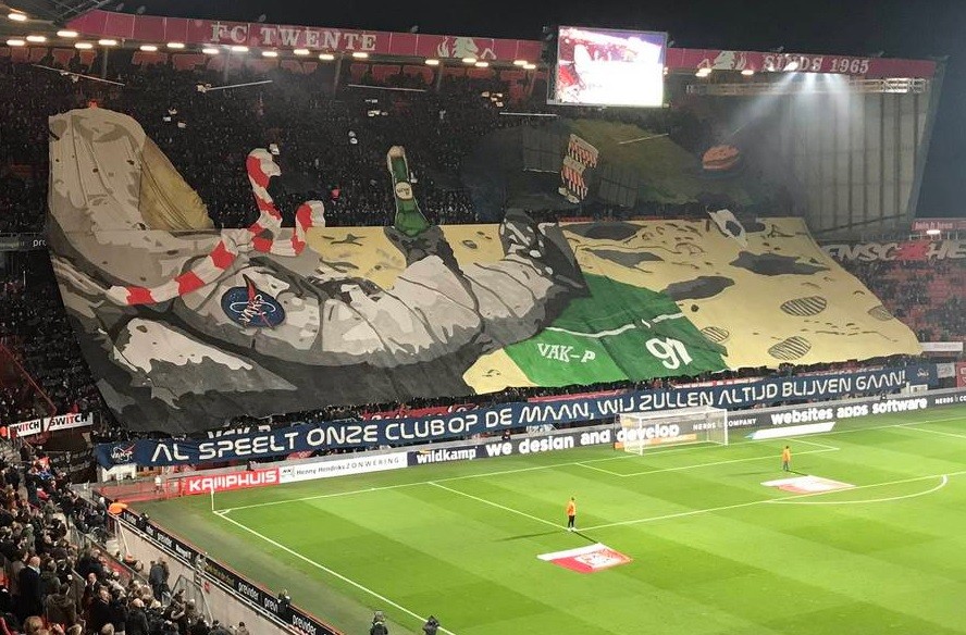 Invadió la cancha para festejar el ascenso de su club y se arrancó un dedo | Deportes