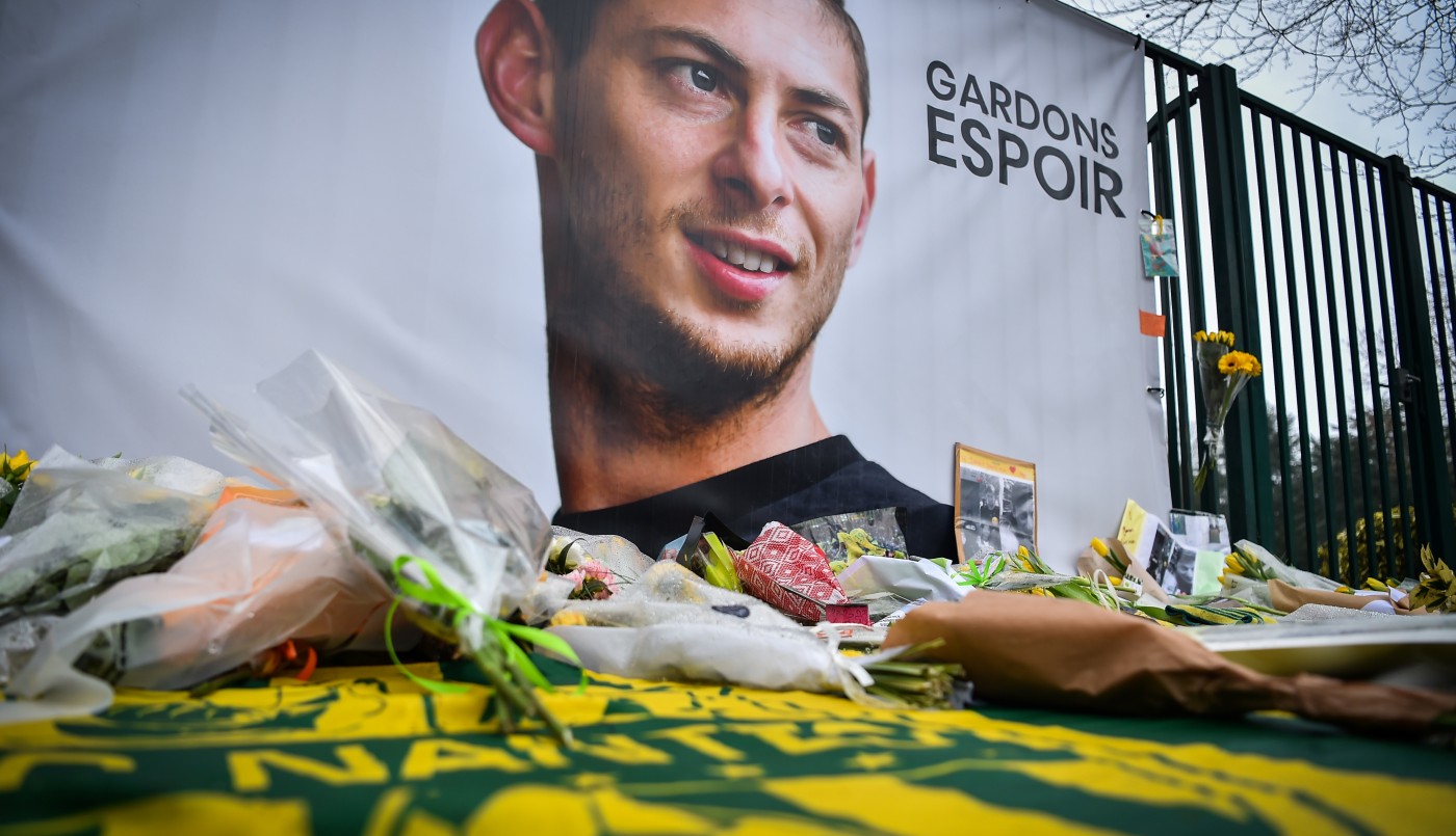 Dos detenidos por la difusión de una foto del cuerpo de Emiliano Sala | Deportes