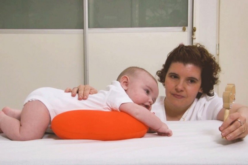 Neurodesarrollo de bebés: pediatra argentina fue distinguida en Suiza por su invento didáctico | Actualidad