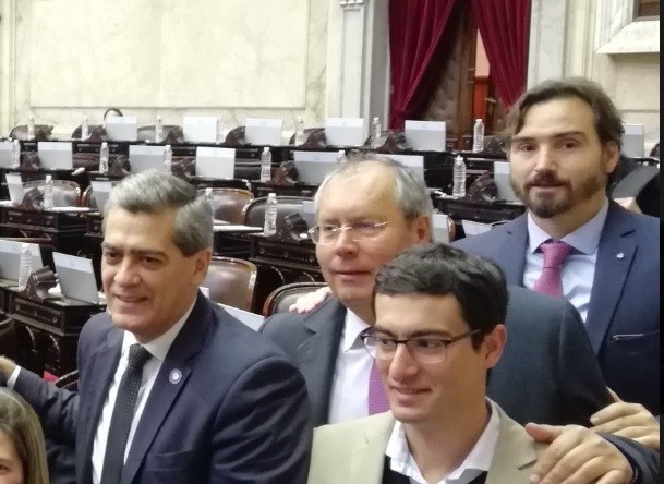 "Claramente fue un atentado": sospechas de la UCR tras el ataque al diputado Olivares | Política