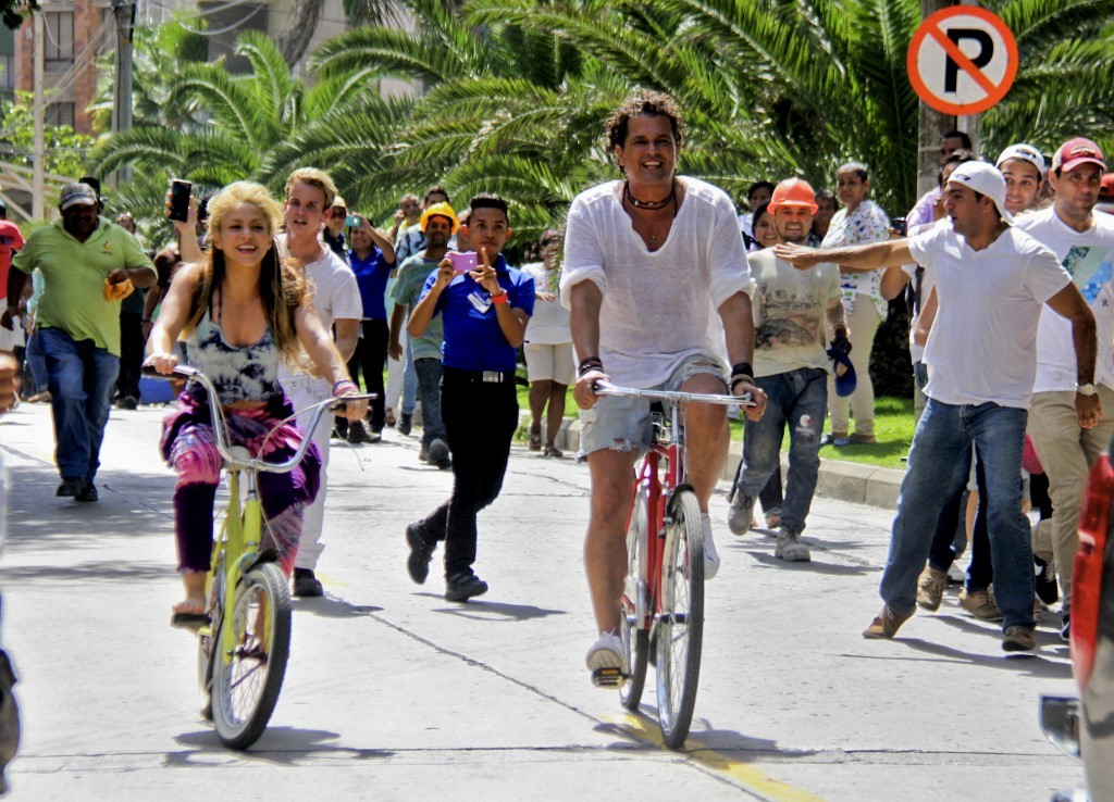 Archivan la denuncia contra Shakira y Carlos Vives por presunto plagio con la canción "La bicicleta" | Espectáculos