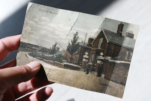 Halló en su buzón una postal enviada hace 112 años | Curiosidades