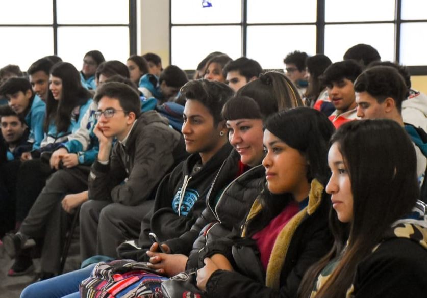 Jóvenes sanjuaninos diseñan su futuro con orientación de profesionales | Actualidad