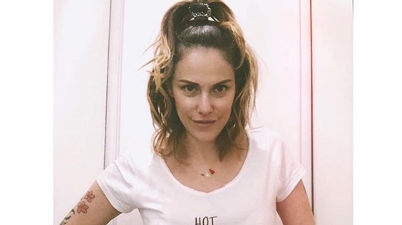 La foto de Connie Ansaldi en la ducha, en topless y colaless: "Soy la Cobra que se come todos los grisines" | Espectáculos