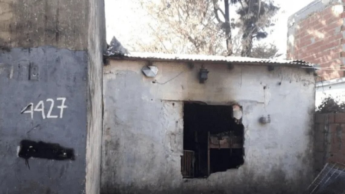 Una mujer y sus dos sobrinos murieron calcinados al incendiarse su casa | Actualidad