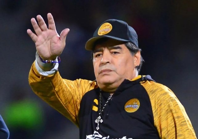 Maradona dejará de ser el técnico de Dorados: se queda en Buenos Aires para operarse | Deportes
