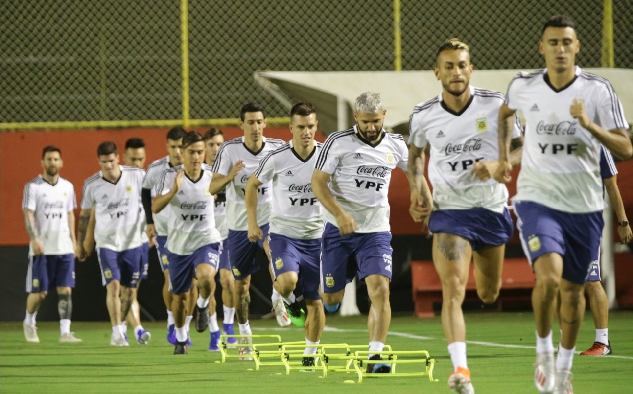 Sólo el 10 por ciento de los hinchas argentinos sienten empatía con los jugadores de la Selección | Deportes
