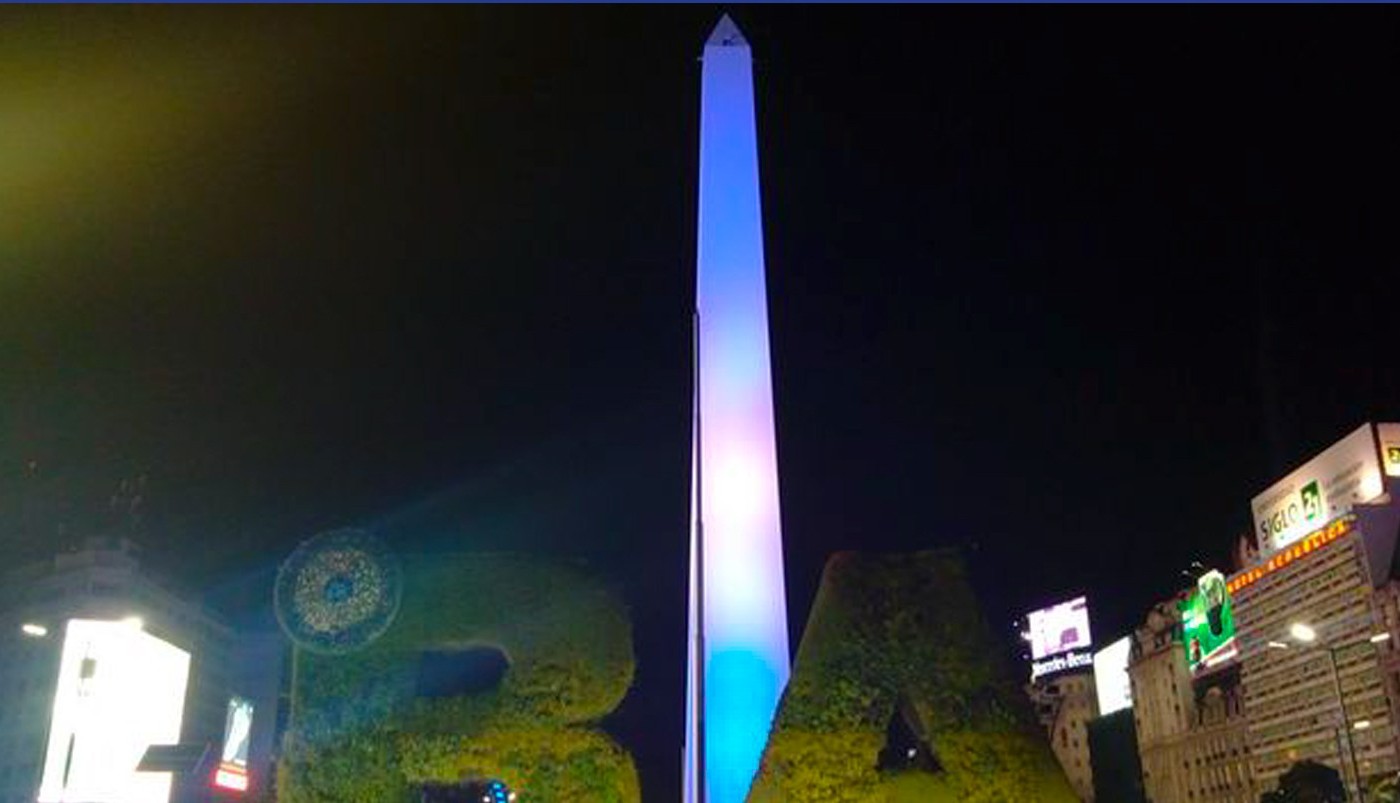Día de la Bandera: monumentos y edificios públicos, en celeste y blanco | Actualidad