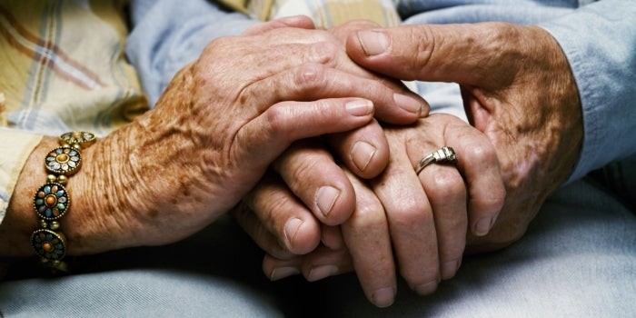Más de la mitad de los adultos mayores que sufren violencia doméstica conviven con su agresor | Actualidad