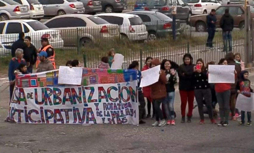Vecinos de la Villa 31 cortan el ingreso a la terminal de micros de Retiro | Actualidad