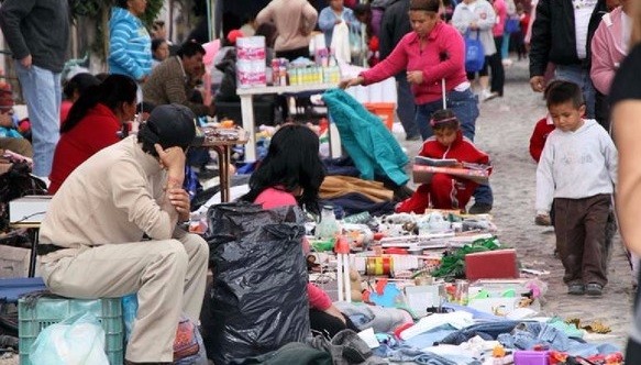 Casi la mitad de la población activa tiene empleo informal | Economía