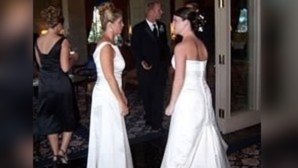 La novia que descubrió que su suegra también se había vestido de blanco el día de la fiesta | Redes