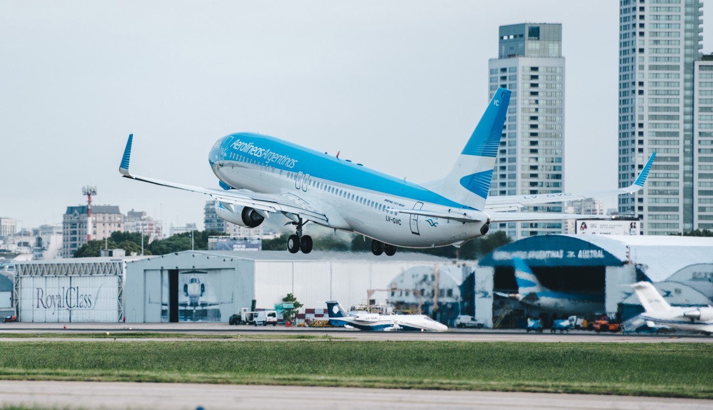 Aerolíneas Argentinas: autorizan a contratar servicios extranjeros para reparar los aviones | Actualidad