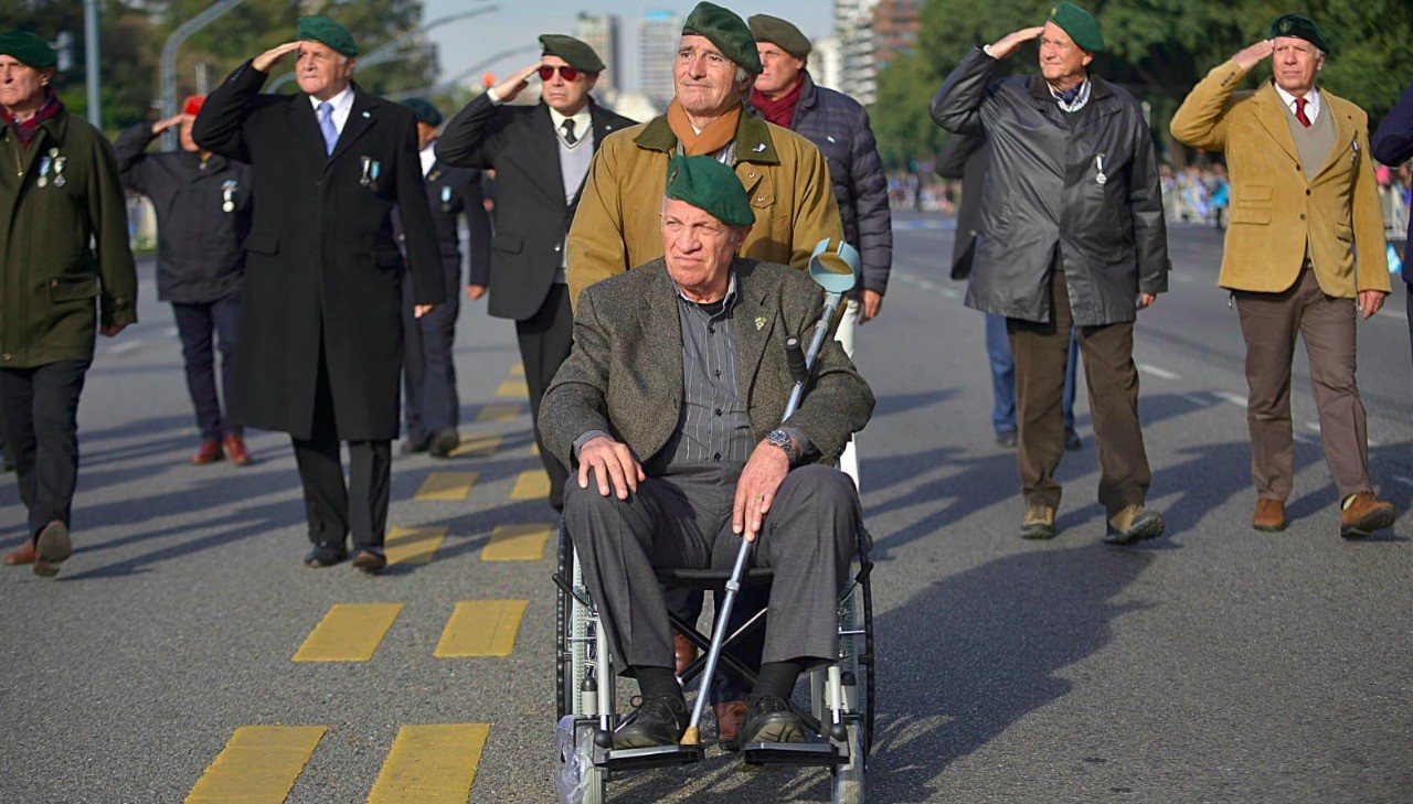 Aldo Rico: "Ni el Presidente me puede impedir que yo desfile" | Política