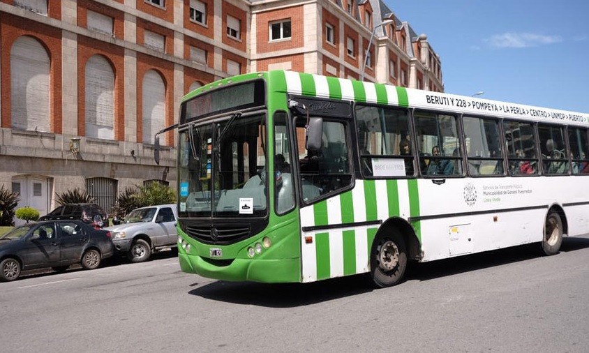 La UTA ratificó el paro de colectivos para este viernes en todo el interior del país | Actualidad