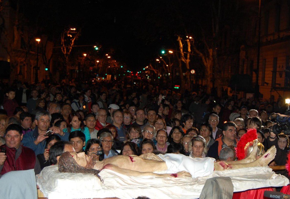 Se viene un nuevo Vía Crucis  de la Ciudad en la Avenida de Mayo | Actualidad