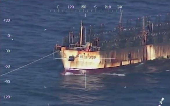 Capturaron un buque chino que había pescado más de 600 toneladas de calamar en Mar Argentino | Actualidad