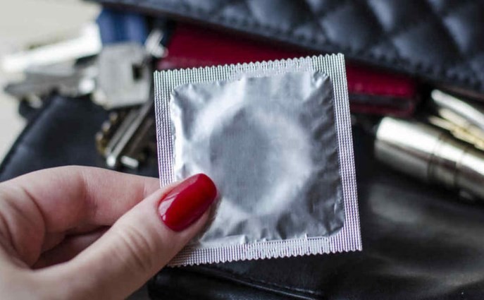 La foto viral de una chica que se convirtió en un mensaje sobre la importancia del uso del preservativo | Curiosidades