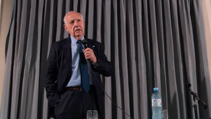 Lavagna: "Para que le economía arranque, hay que devolverle a los argentinos el salario que perdieron" | Elecciones 2019