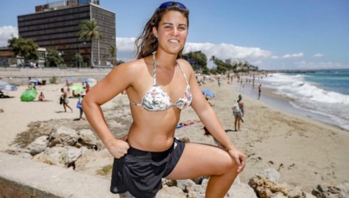 "Pensé que no me ibas a sacar porque soy negro", le dijo el niño rescatado a una guardavida argentina | Internacionales