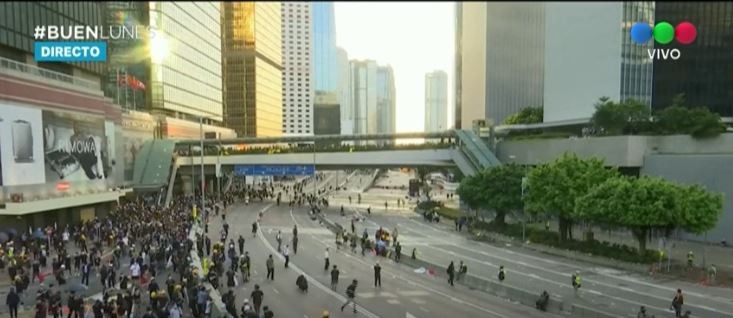 Hong Kong: se lleva a cabo la primera huelga general en 50 años | Internacionales