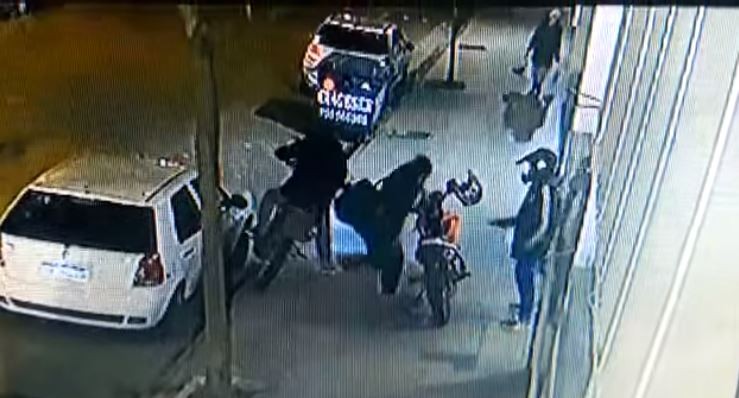 Quisieron robarle la moto a un repartidor y lo balearon en la pierna | Actualidad
