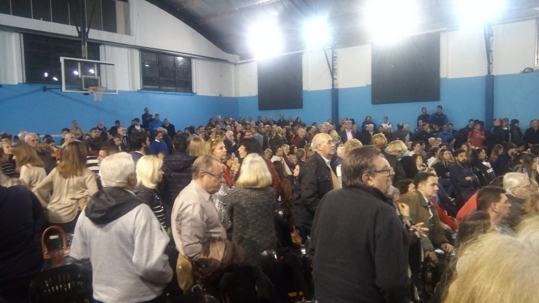 Socios del Club Gimnasia y Esgrima aprobaron la venta de terrenos en el centro porteño | Actualidad